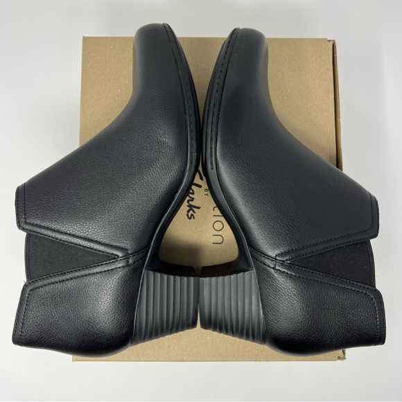 Clarks black ankle bootie - Valarie2hollis - Picture 4 of 7